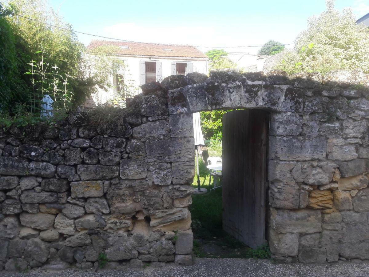 Les Logis Des Vignobles Saint Emilion En Duplex N 2 Avec Terrasse Appartement Buitenkant foto